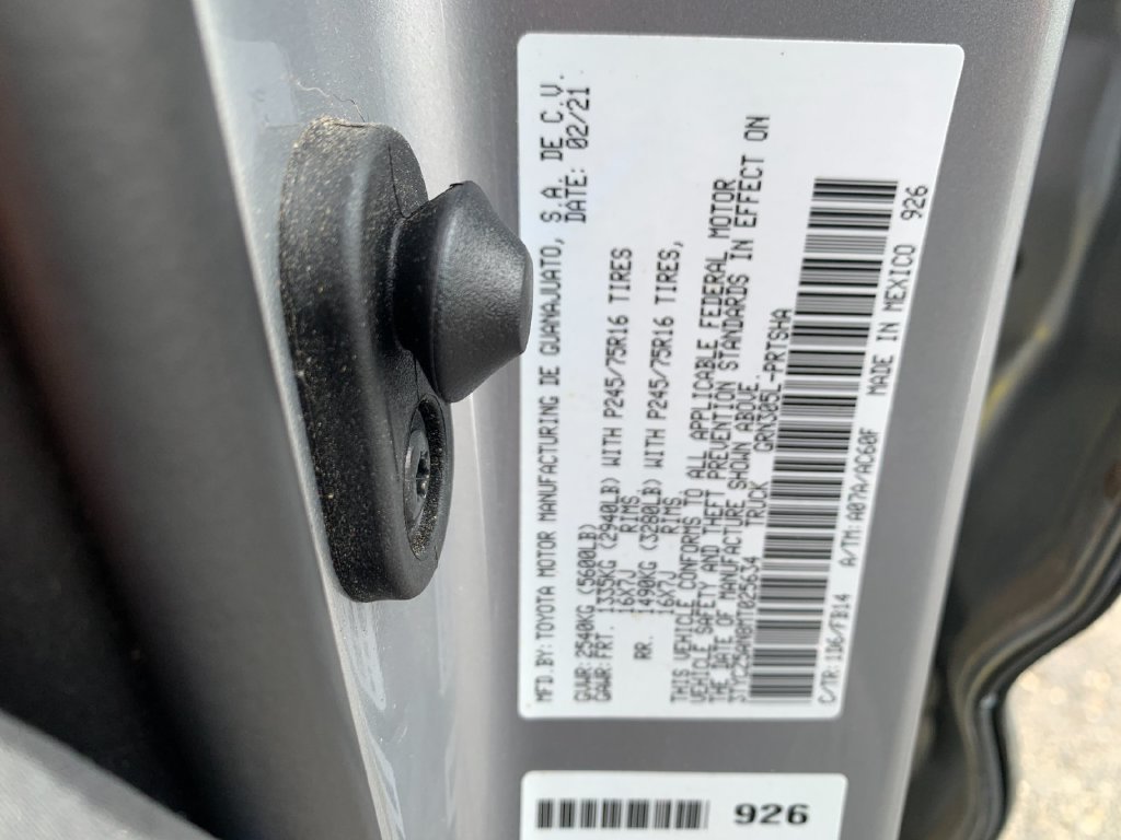 Used 2021 Toyota Tacoma SR AWD/4WD image 33