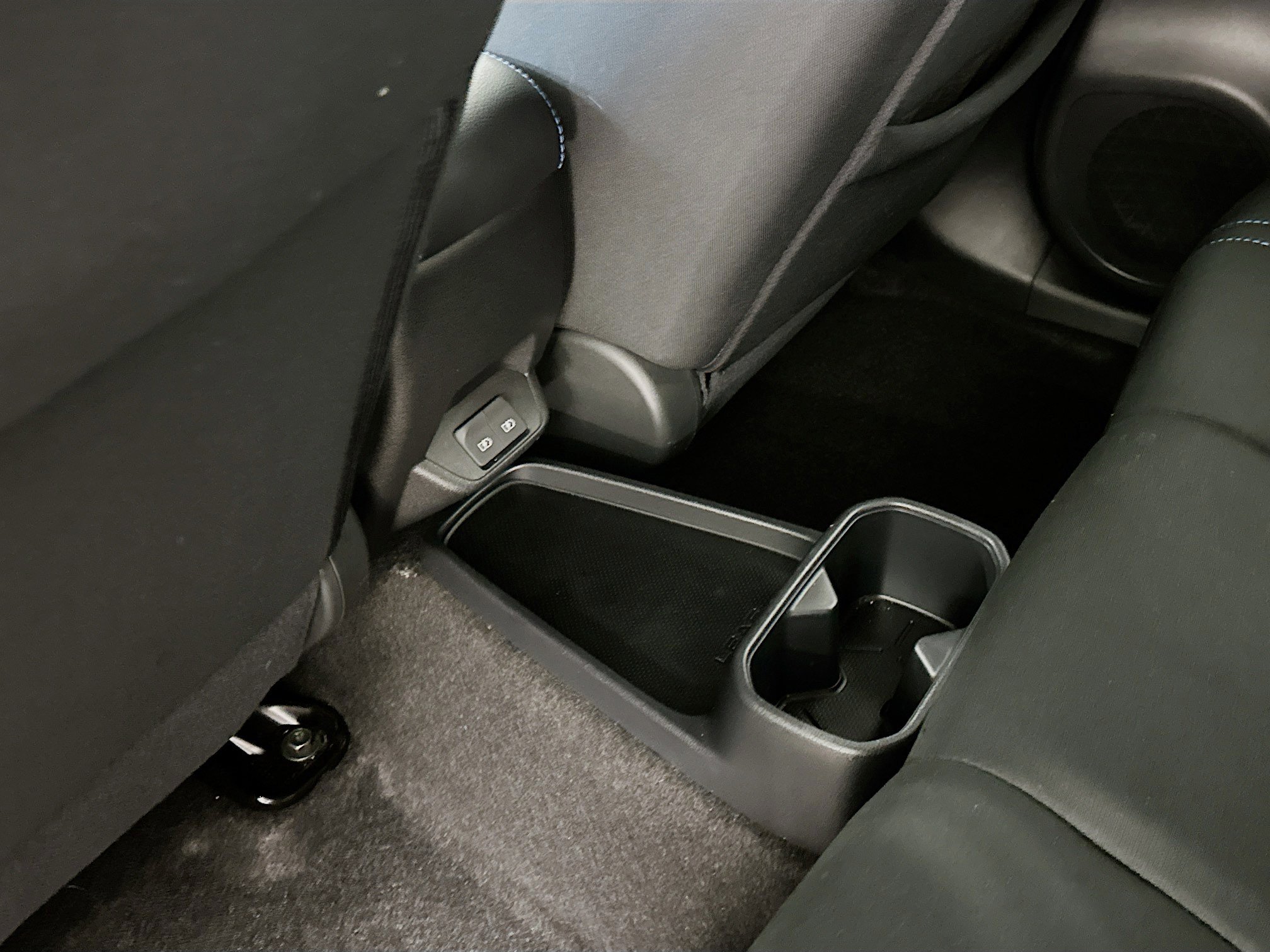 Used 2025 Nissan Leaf S image 27