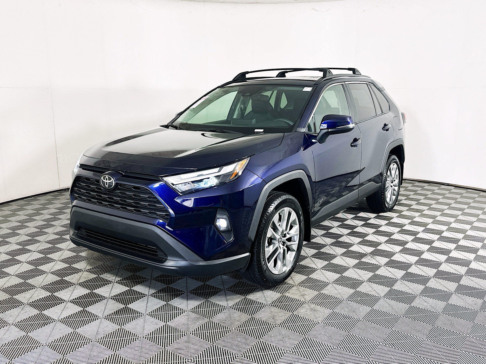 Used 2024 Toyota RAV4 XLE Premium w/ Weather Package FWD image 7