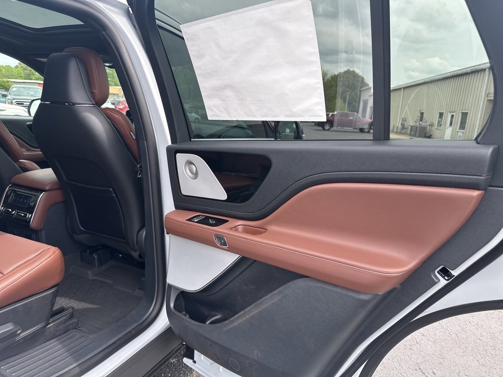 New 2025 Lincoln Aviator Reserve w/ Equipment Group 201A image 18