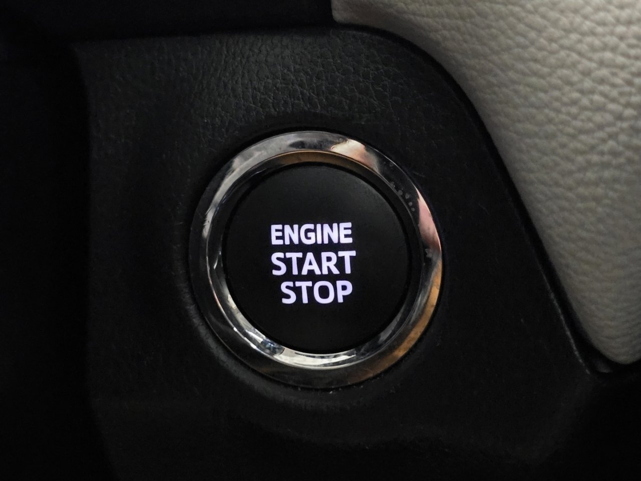 Used 2024 Toyota RAV4 Limited image 31