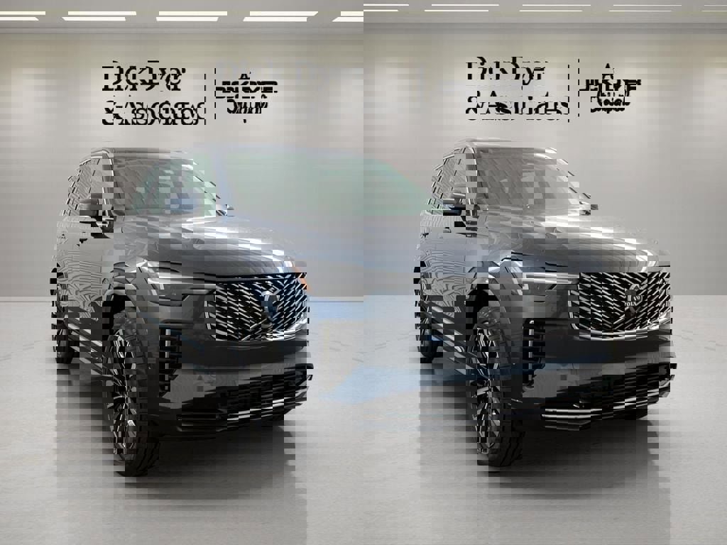 New 2026 Volvo XC90 B6 Plus w/ Protection Package Premier