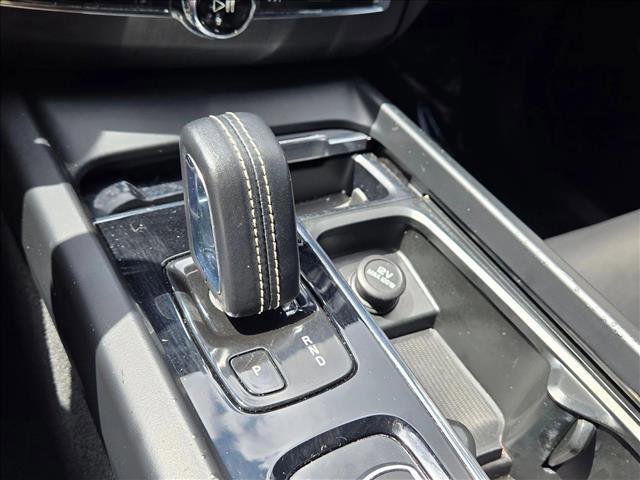 Used 2020 Volvo XC60 T8 Polestar w/ Protection Package Premier image 12