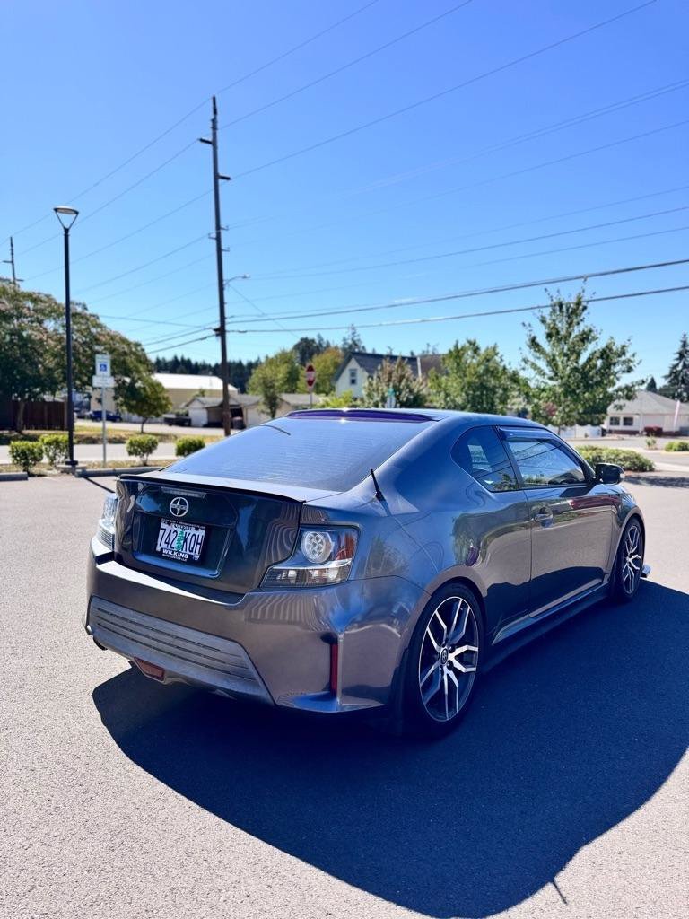 Used 2015 Scion tC FWD image 5