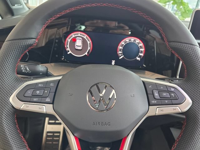 New 2026 Volkswagen GTI SE FWD image 23