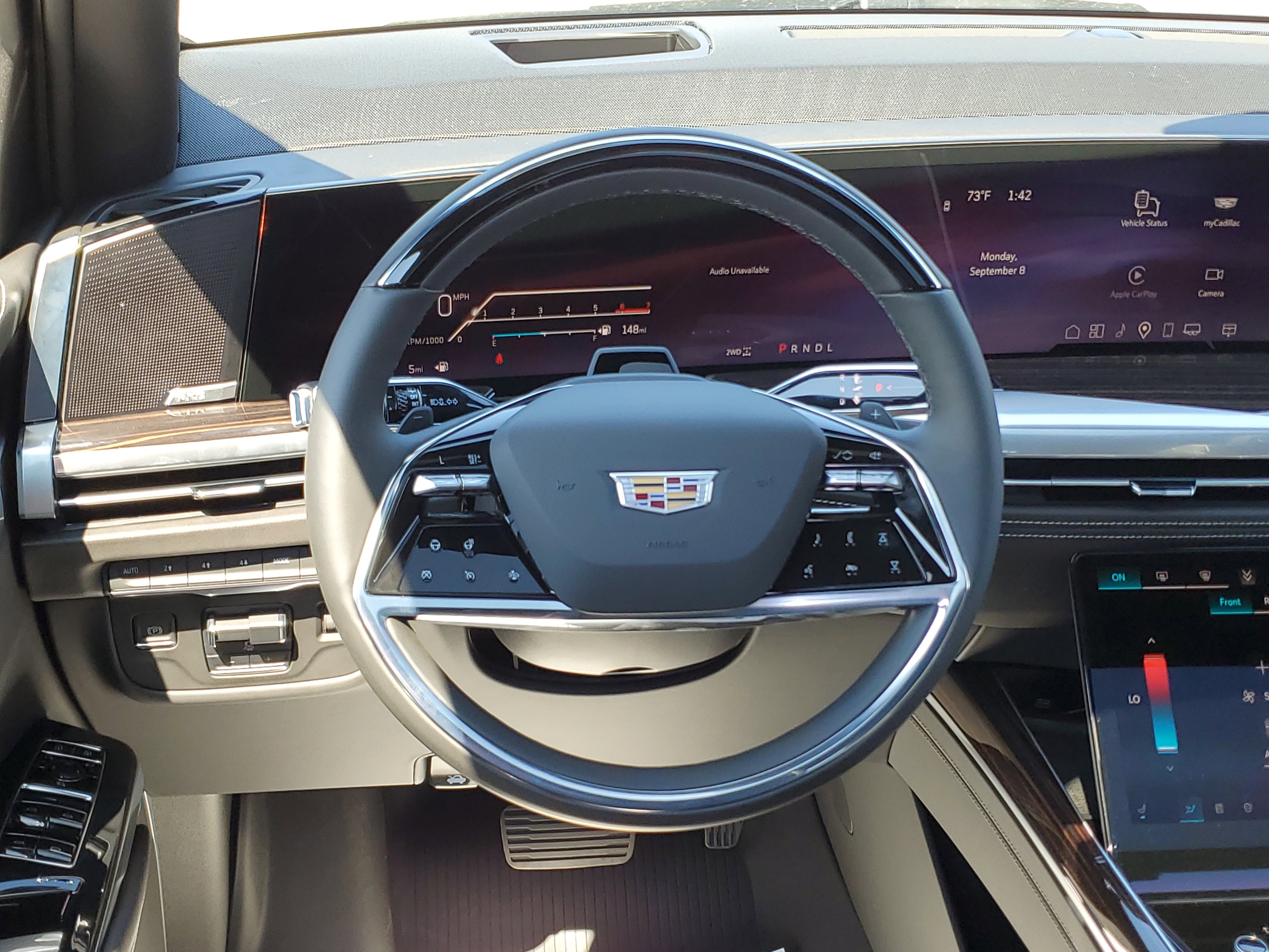 New 2025 Cadillac Escalade Premium Luxury w/ LPO, Radiant Package image 8