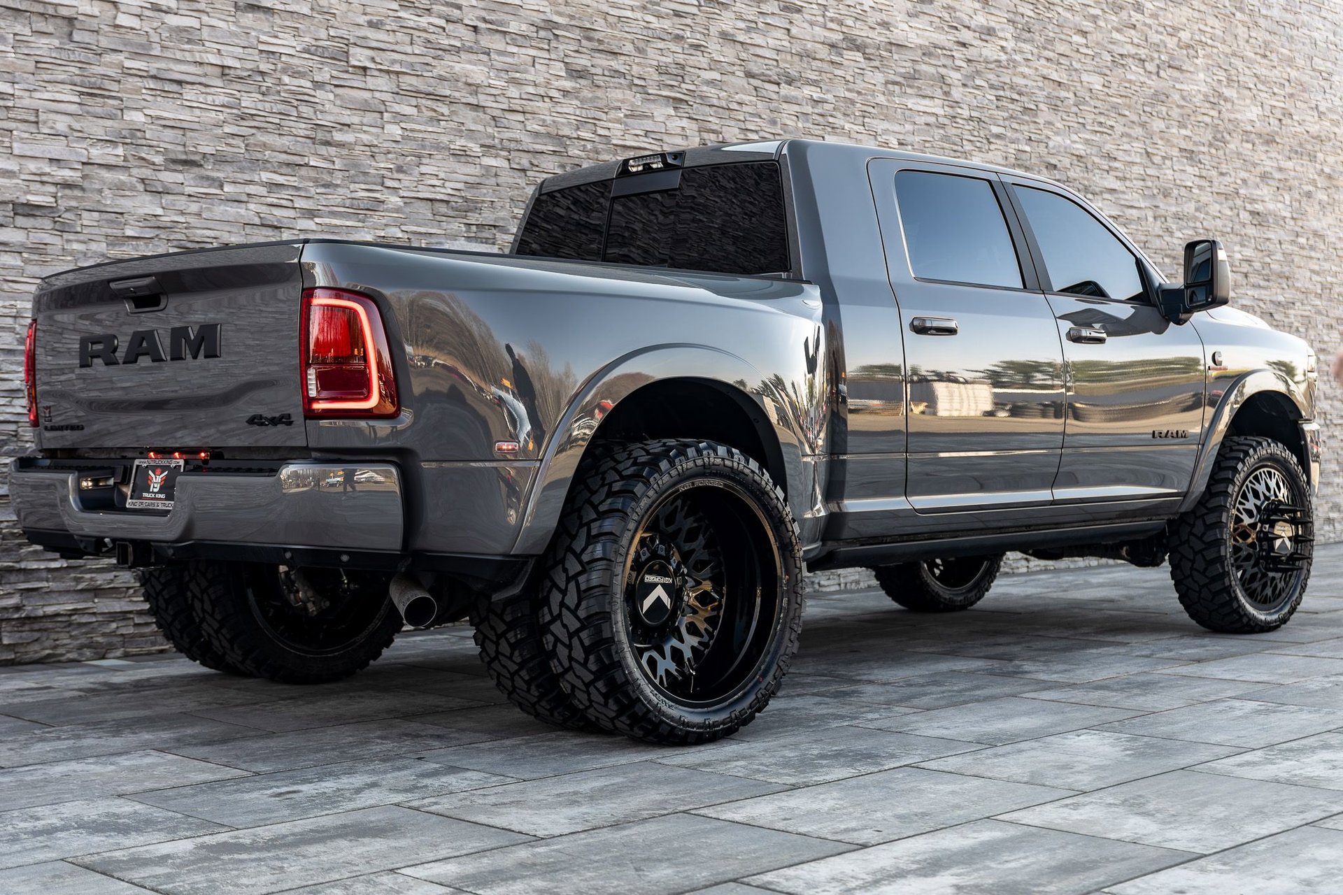 Used 2026 RAM 3500 Limited image 20