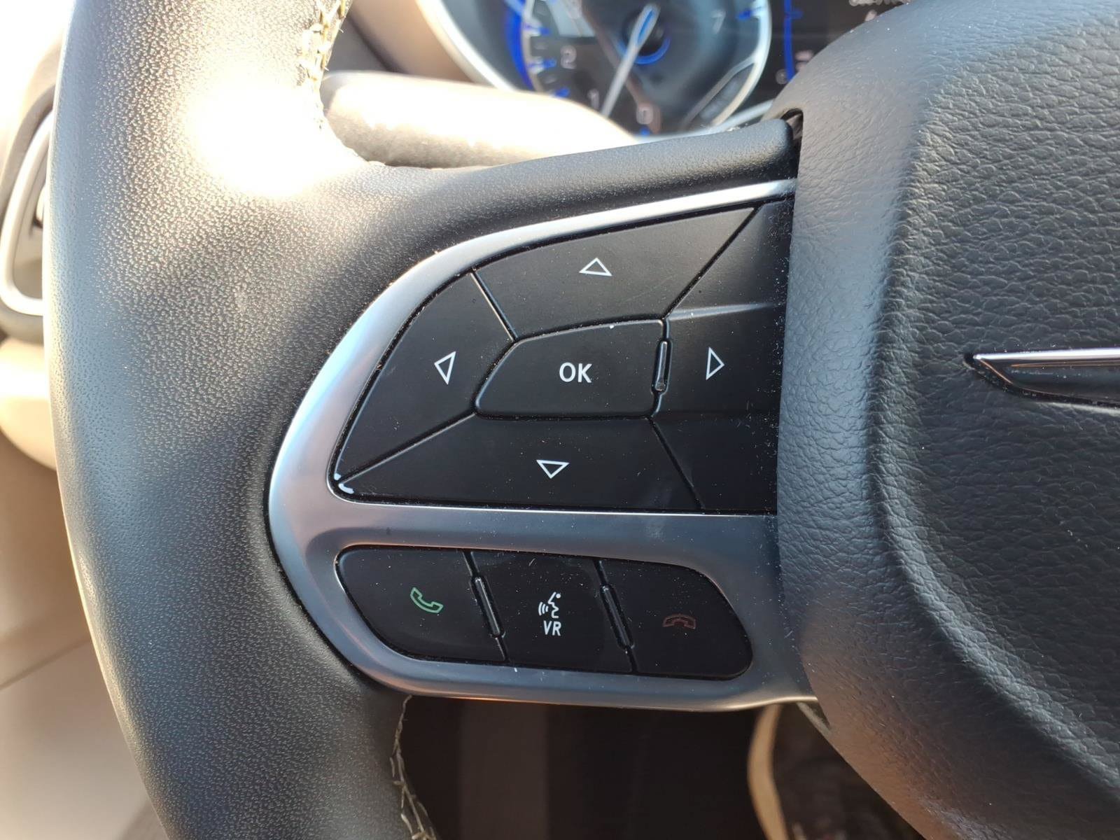 Used 2023 Chrysler Voyager LX FWD image 24