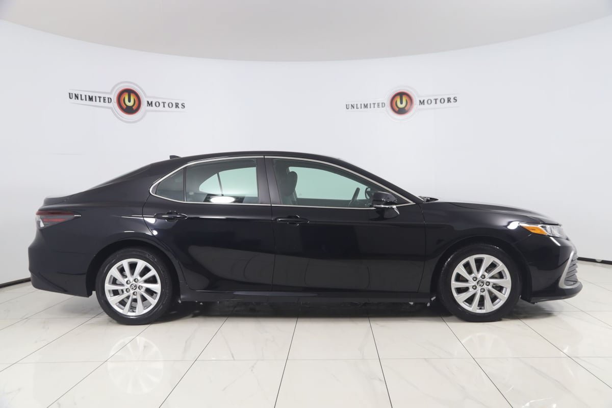 Used 2023 Toyota Camry LE FWD image 2