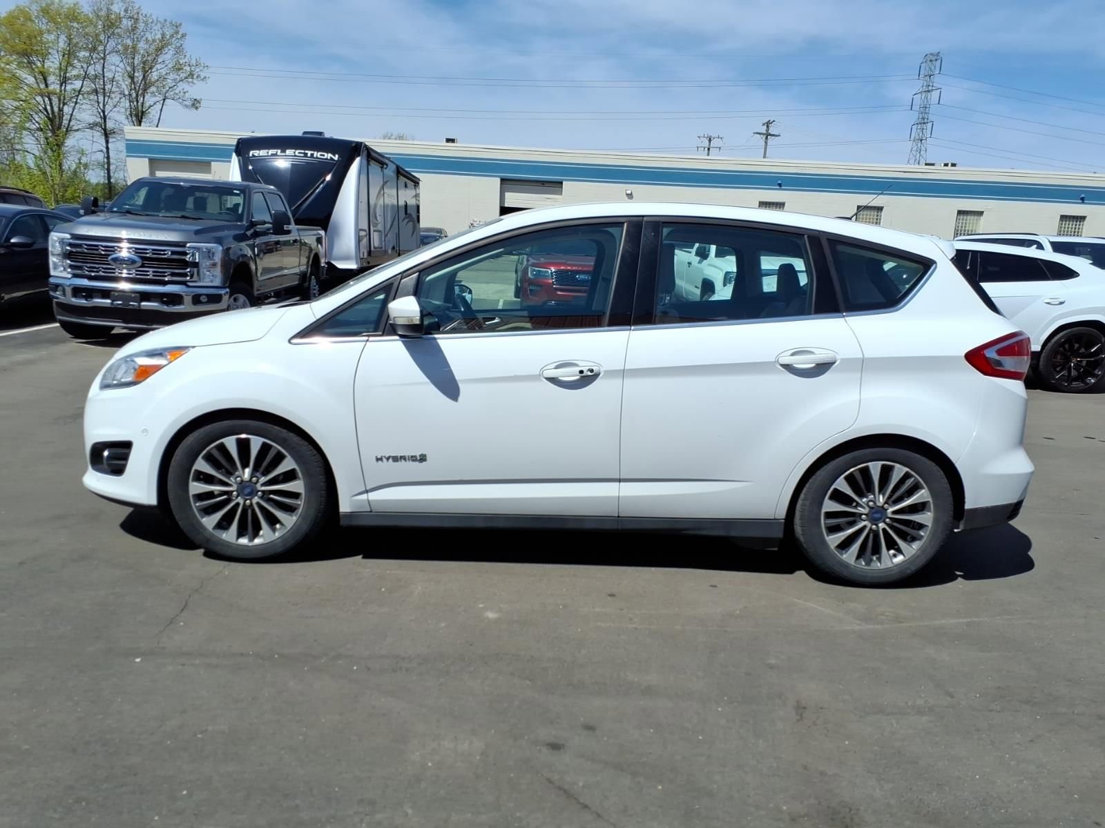 Used 2018 Ford C-MAX Titanium w/ Equipment Group 301A FWD image 2