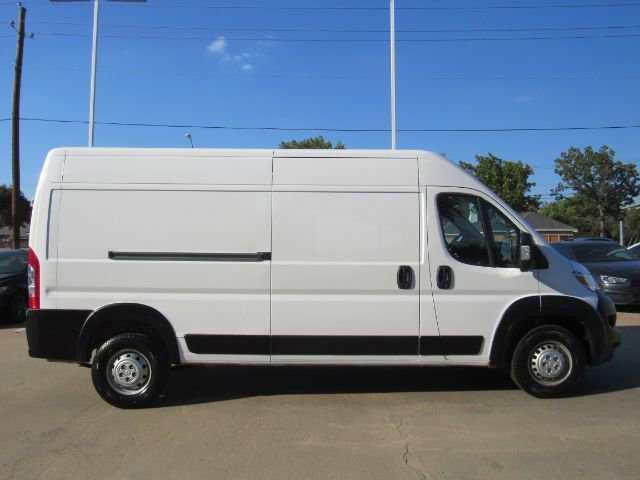 Used 2025 RAM ProMaster 2500 w/ Convenience Group image 4