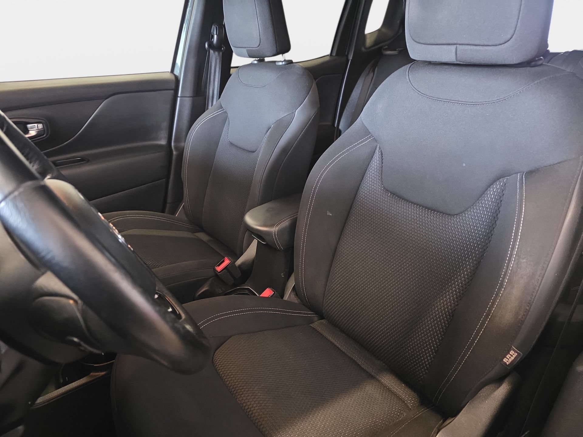 Used 2022 Jeep Renegade Altitude w/ Convenience Group AWD/4WD image 14