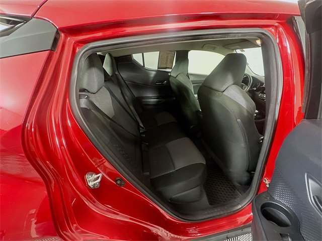 Used 2020 Toyota C-HR LE image 23