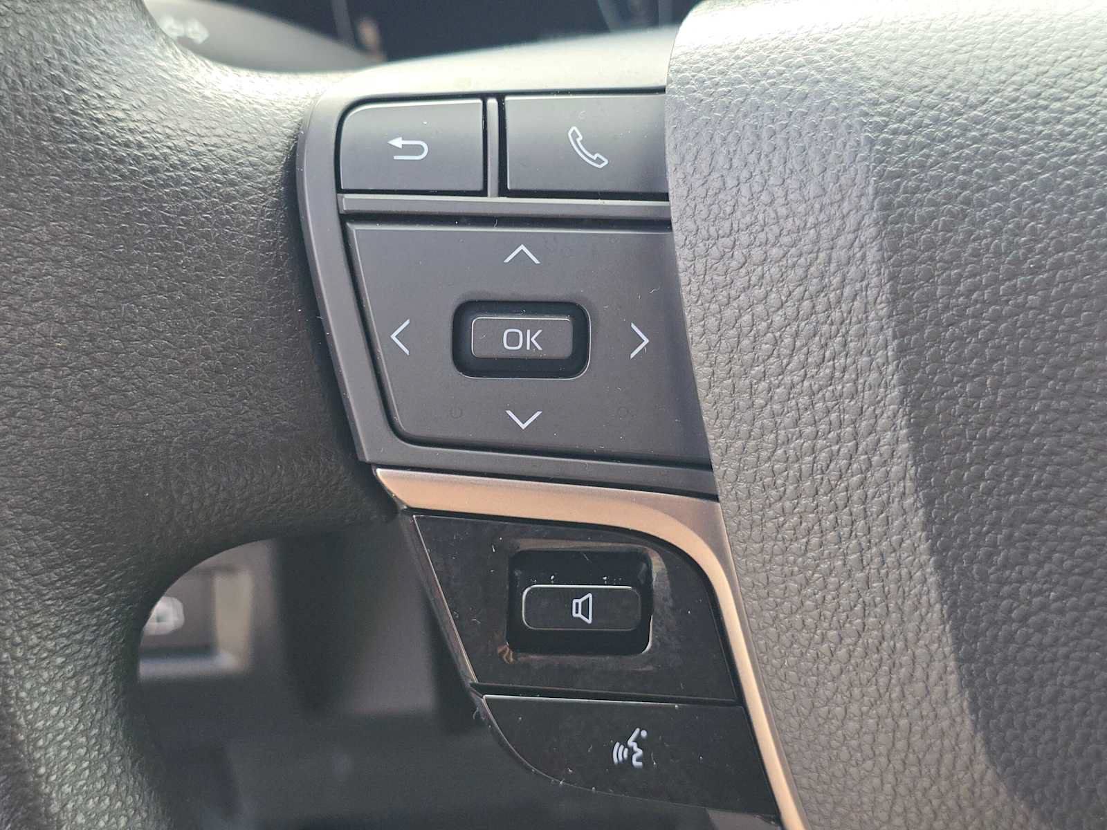 Certified 2025 Toyota Camry LE FWD image 28