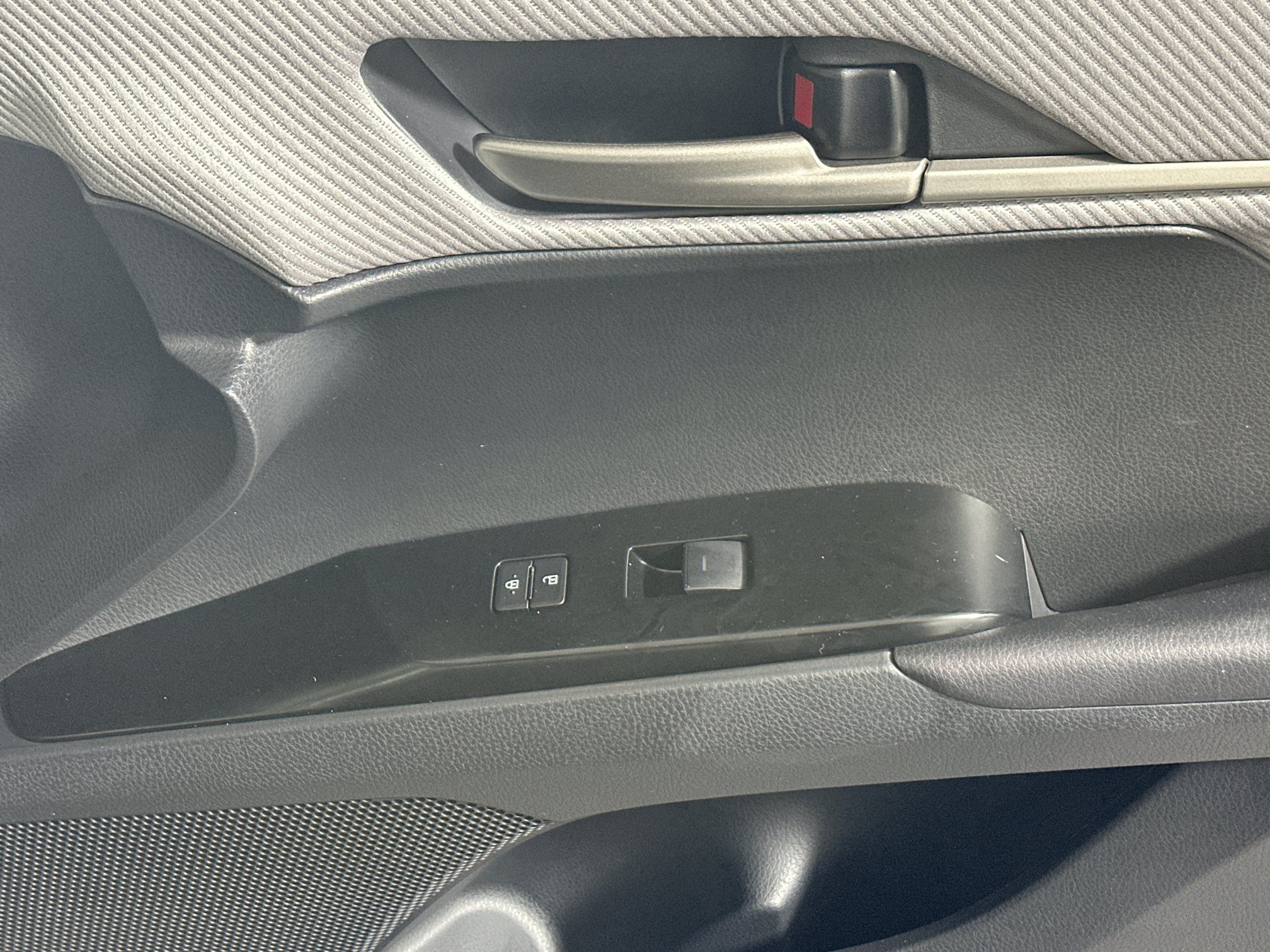 Used 2026 Toyota Camry SE FWD image 29