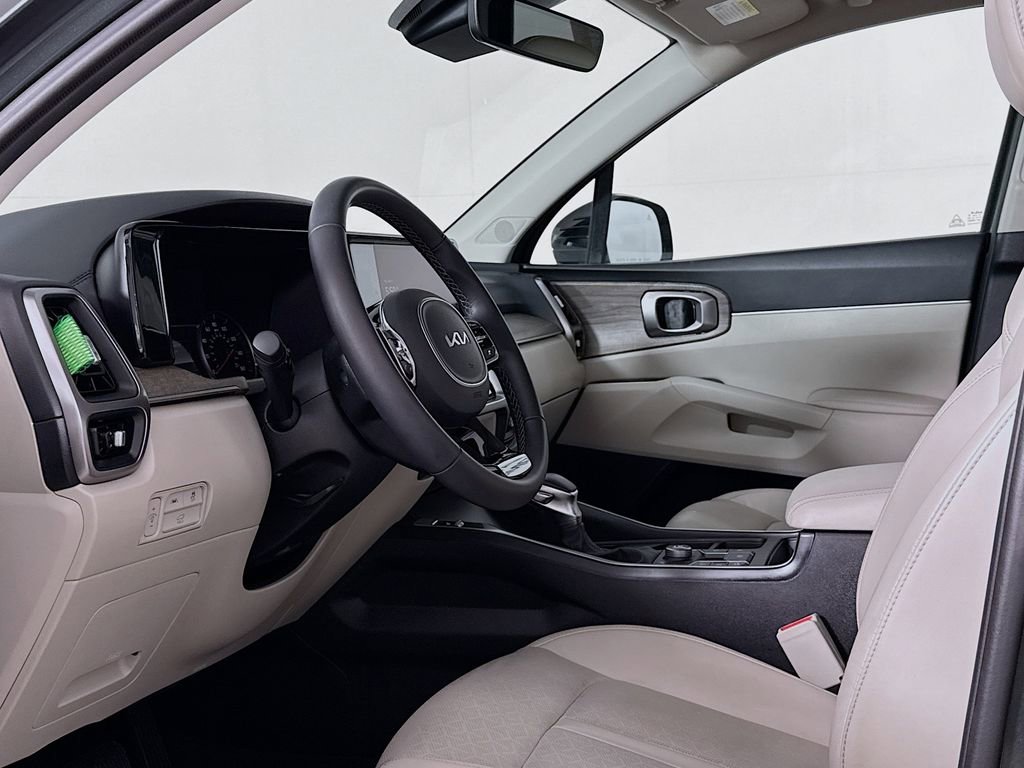 Used 2023 Kia Sorento X-Line EX image 9