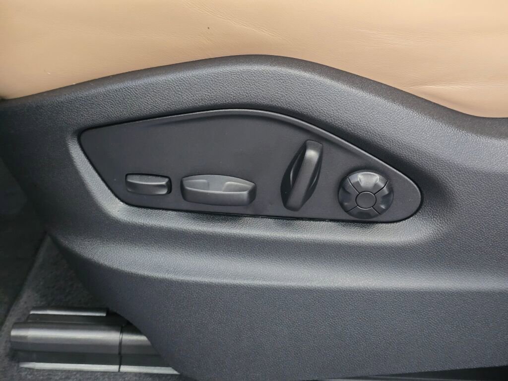 New 2025 Porsche Cayenne E-Hybrid Coupe image 28