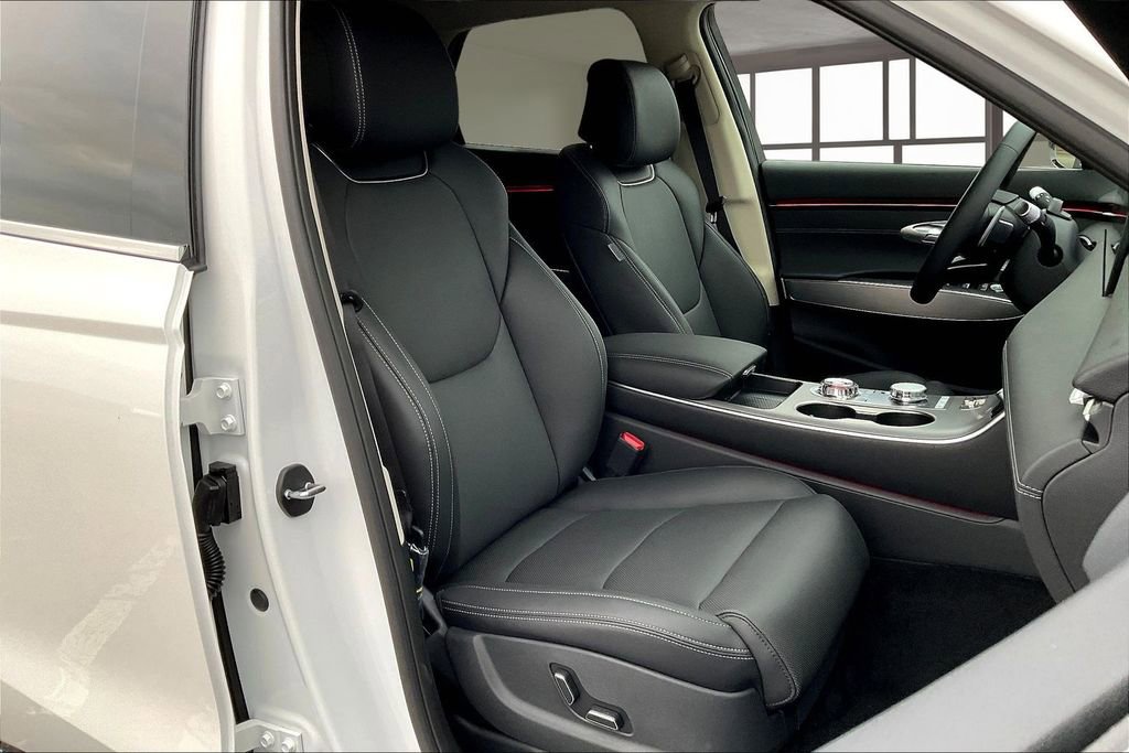 New 2026 Genesis GV70 2.5T Select AWD/4WD image 10