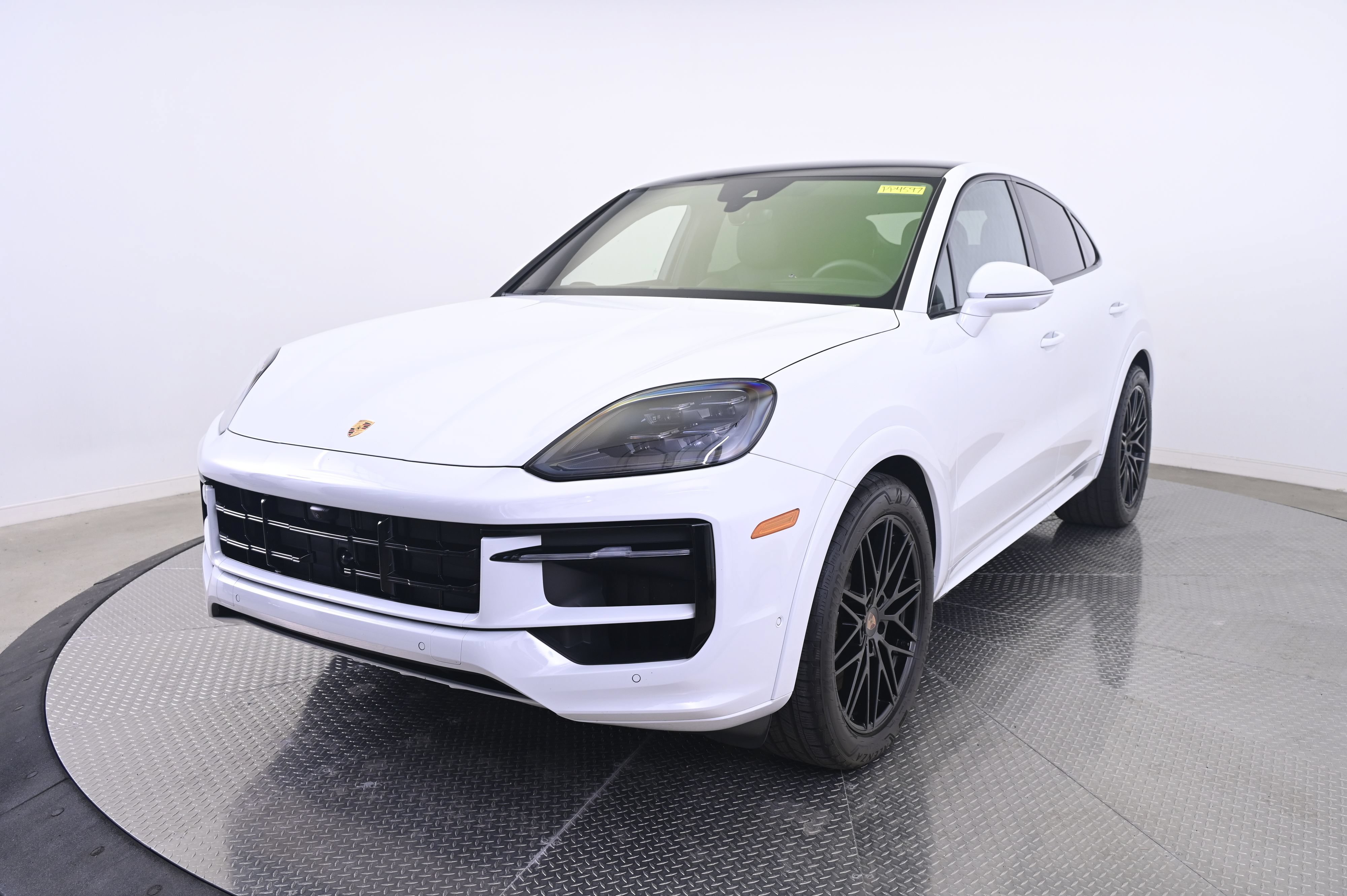 Certified 2026 Porsche Cayenne S AWD/4WD image 1