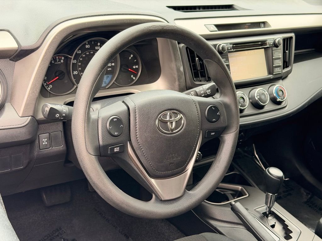 Used 2016 Toyota RAV4 LE AWD/4WD image 21