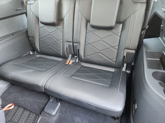 New 2024 Volkswagen Atlas SE image 21