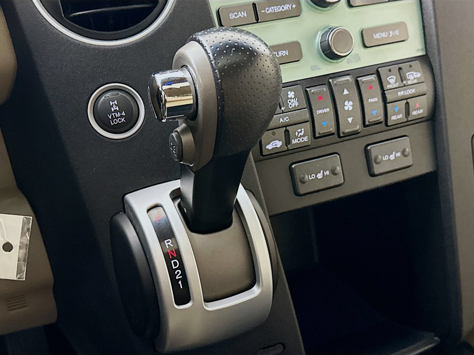 Used 2010 Honda Pilot EX-L image 26