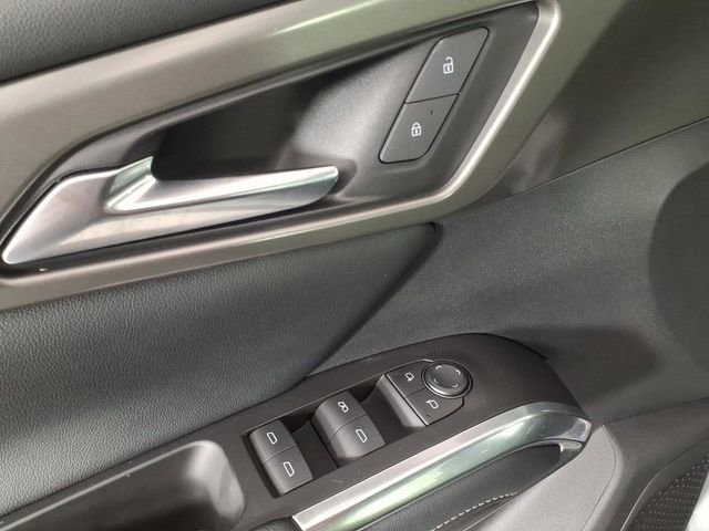 Used 2024 Chevrolet Traverse LT w/ Trailering Package image 15