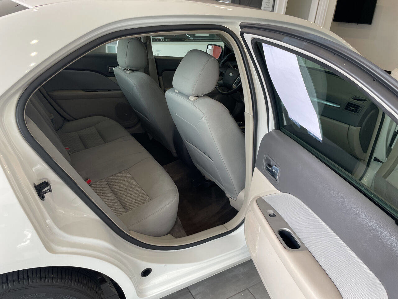 Used 2012 Ford Fusion SEL image 17