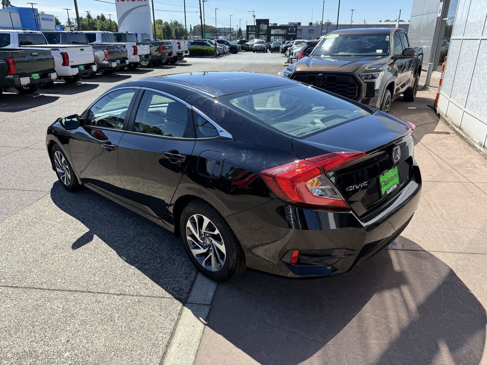 Used 2016 Honda Civic EX image 4