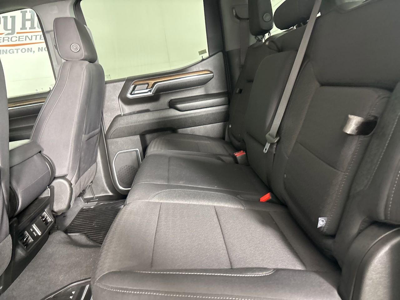 Used 2023 Chevrolet Silverado 1500 LT w/ Z71 Off-Road Package image 20