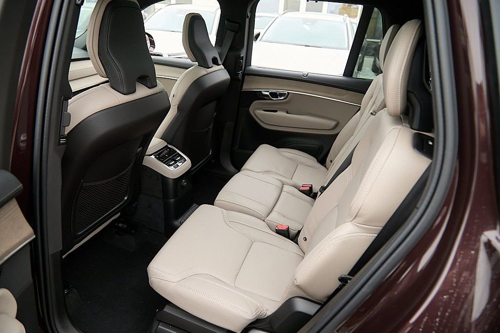 New 2026 Volvo XC90 T8 Ultra w/ Protection Package image 20