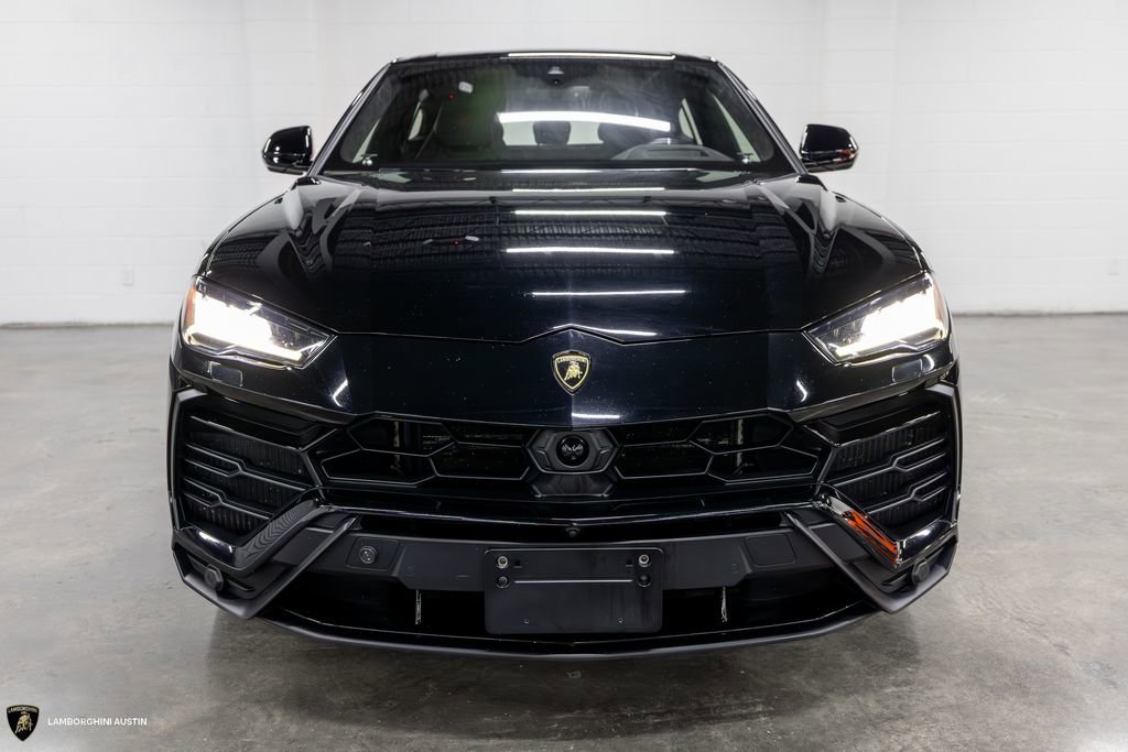 Used 2019 Lamborghini Urus AWD/4WD image 3