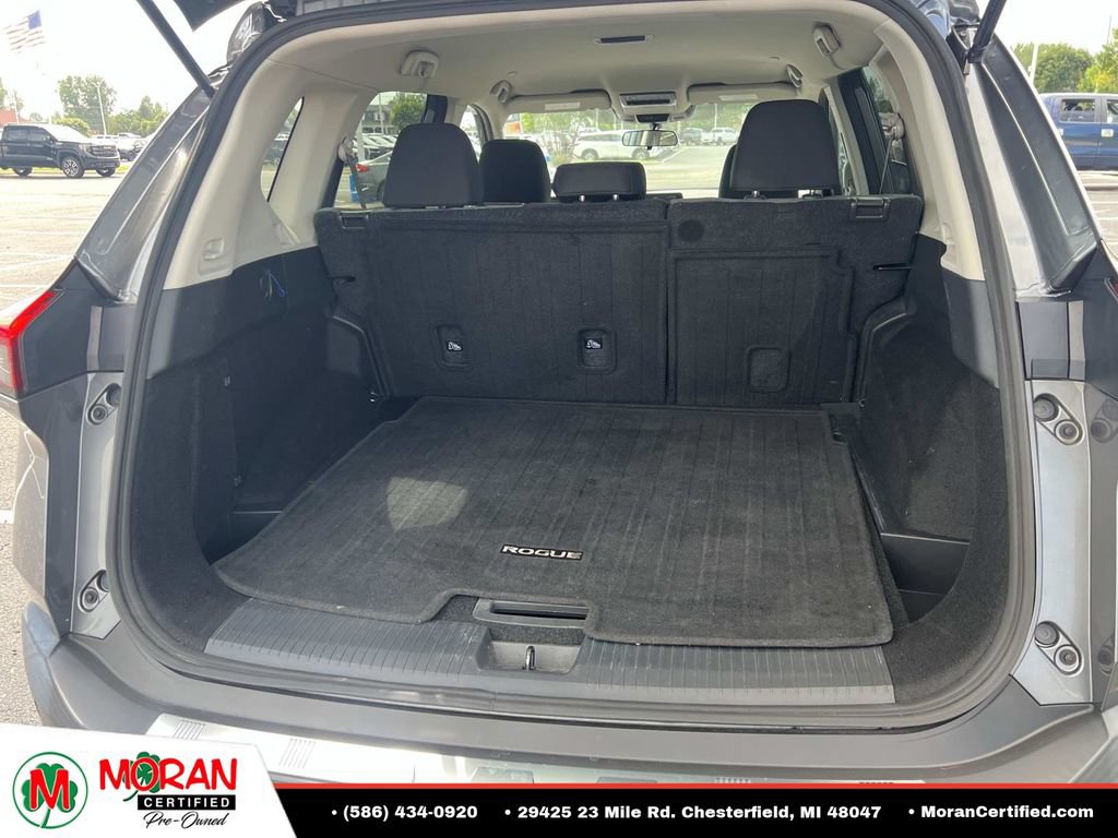 Used 2022 Nissan Rogue SV AWD/4WD image 12