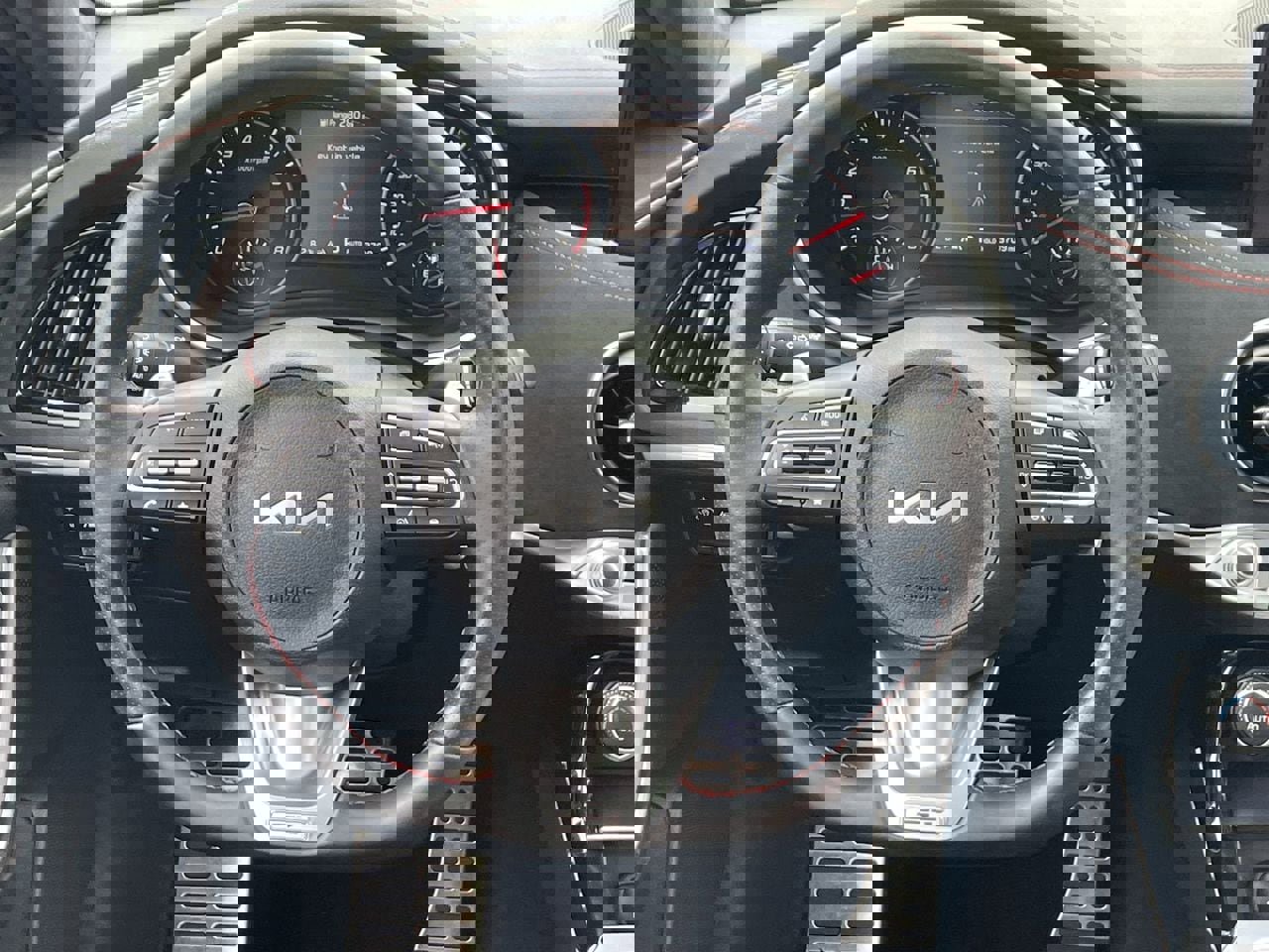 Certified 2023 Kia Stinger GT2 w/ Option Group 015 image 13