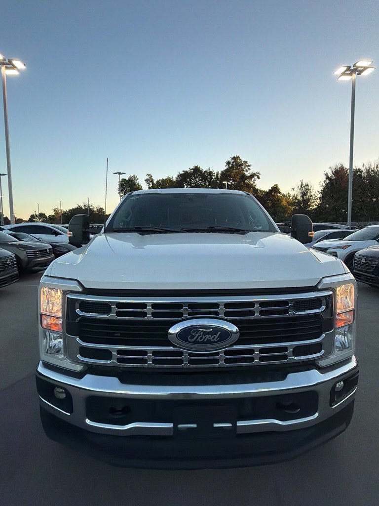 Used 2024 Ford F250 XLT w/ FX4 Off-Road Package AWD/4WD image 3