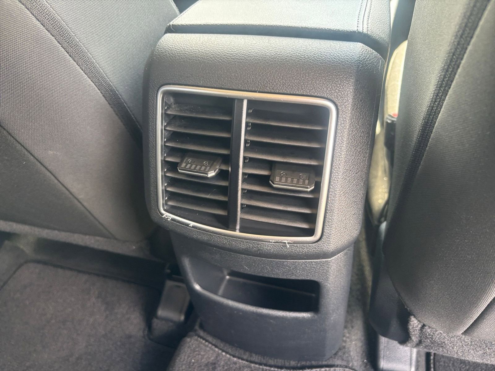 Used 2024 Kia Sportage LX image 22