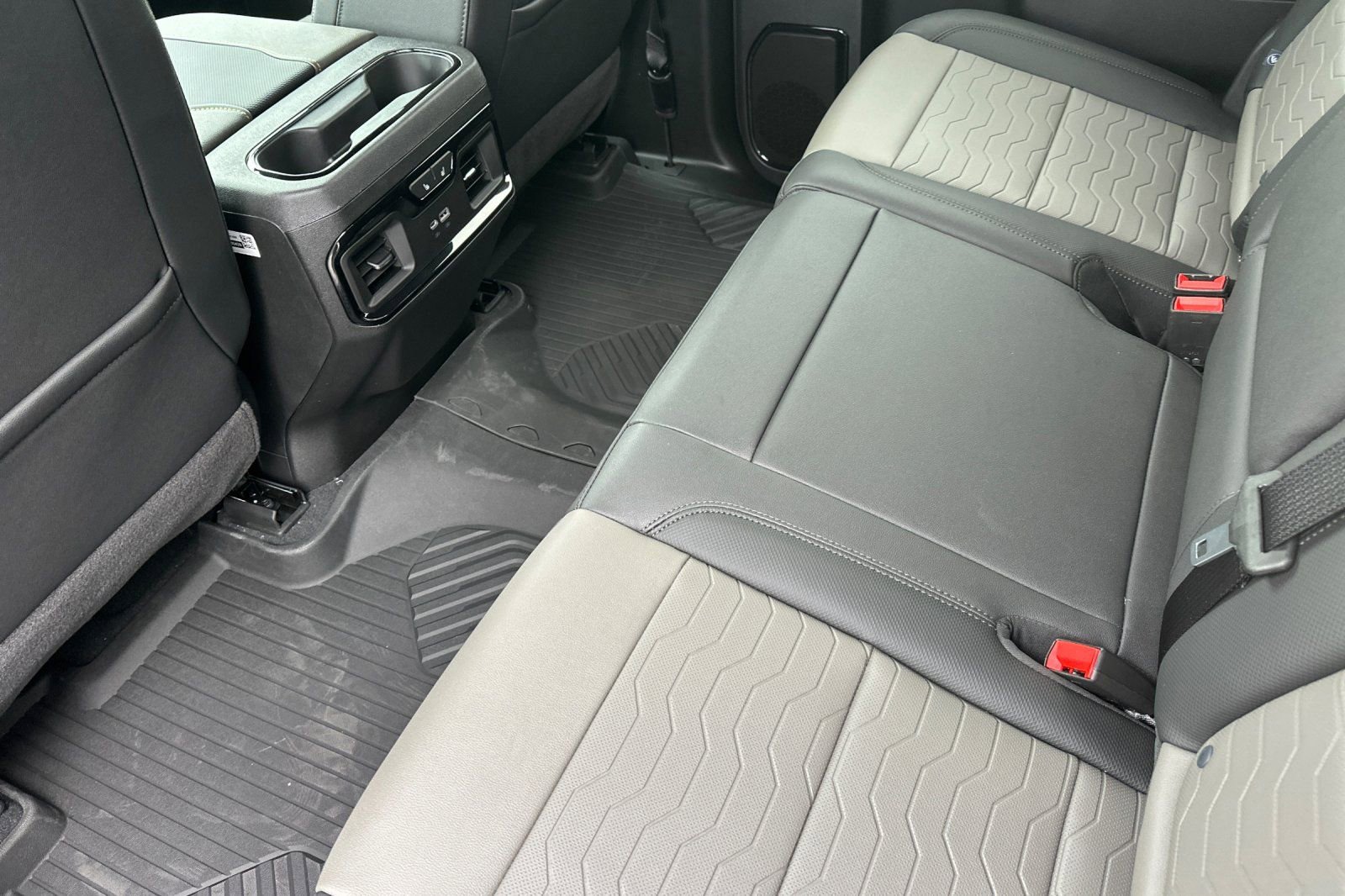 New 2026 Chevrolet Silverado 2500 ZR2 w/ ZR2 Bison Edition image 13