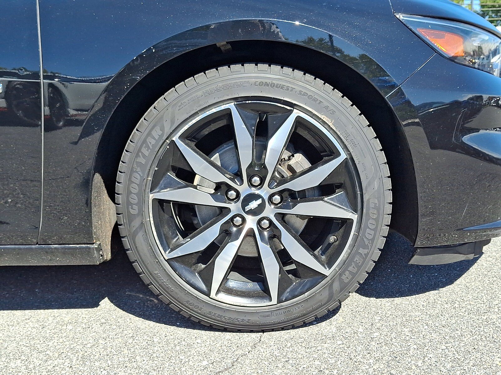 Used 2018 Chevrolet Malibu LT FWD image 9