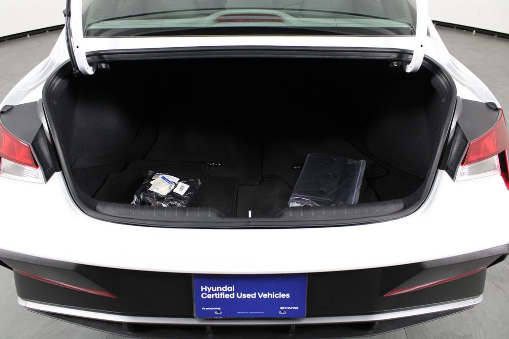 Certified 2026 Hyundai Elantra Sport FWD image 18