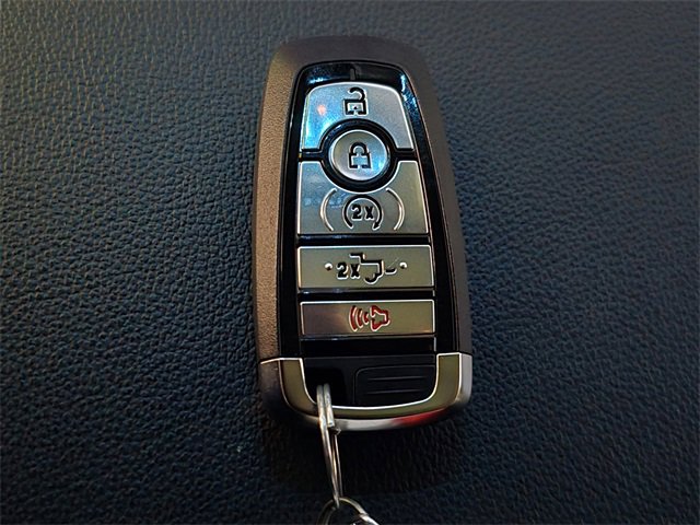 Used 2025 Ford F350 Lariat w/ Lariat Ultimate Package image 40