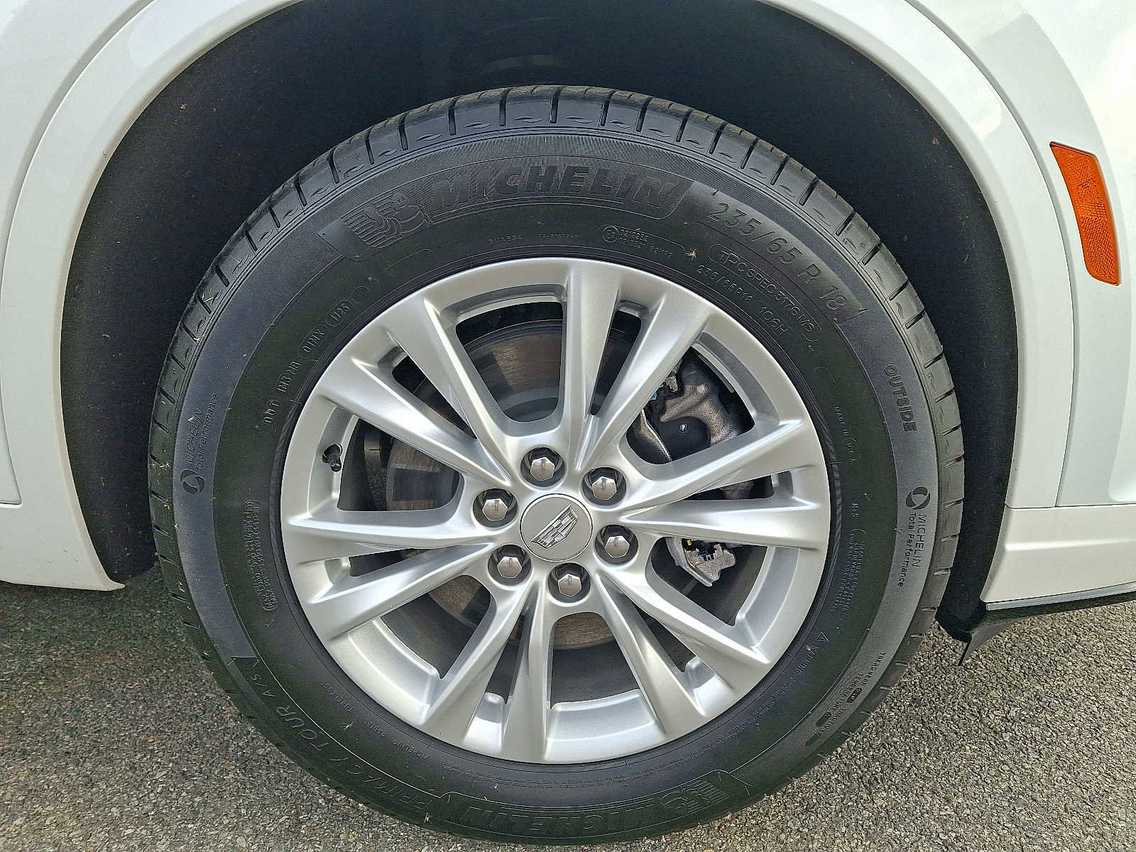 Used 2025 Cadillac XT6 Luxury image 8