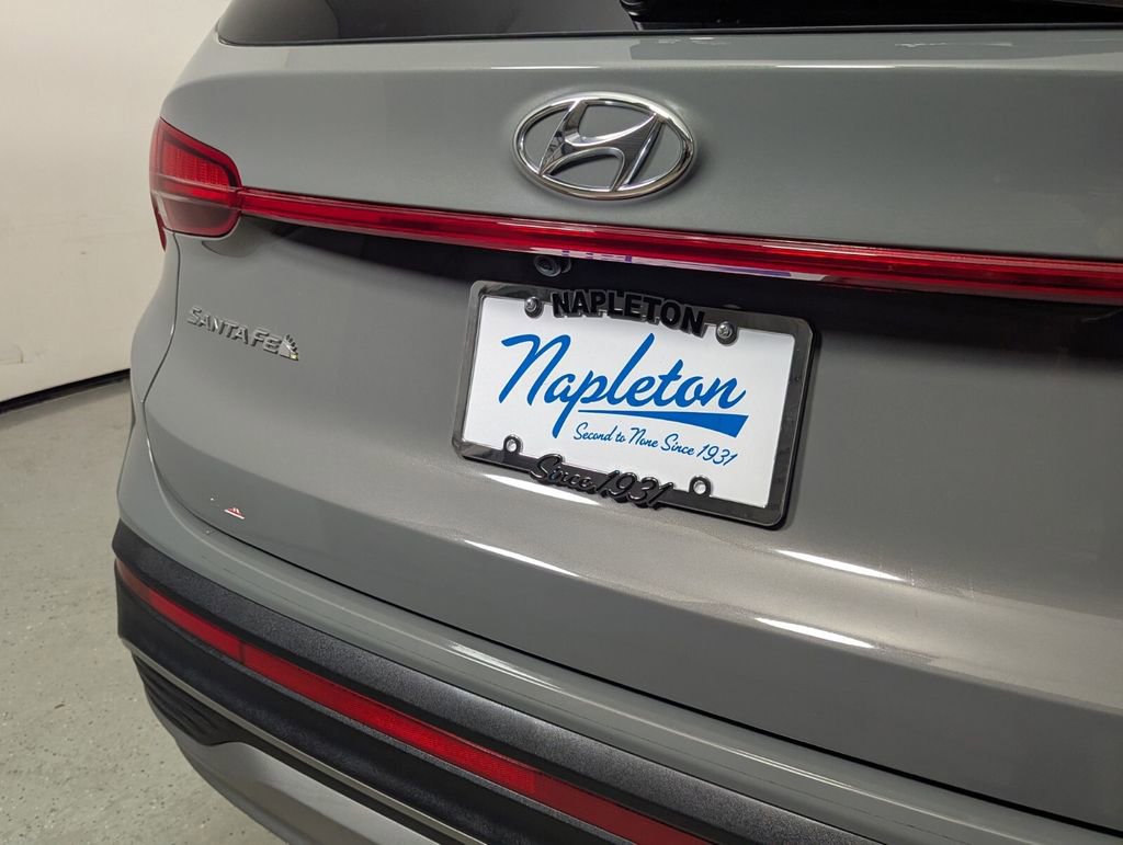 Used 2023 Hyundai Santa Fe SE w/ Cargo Package image 9