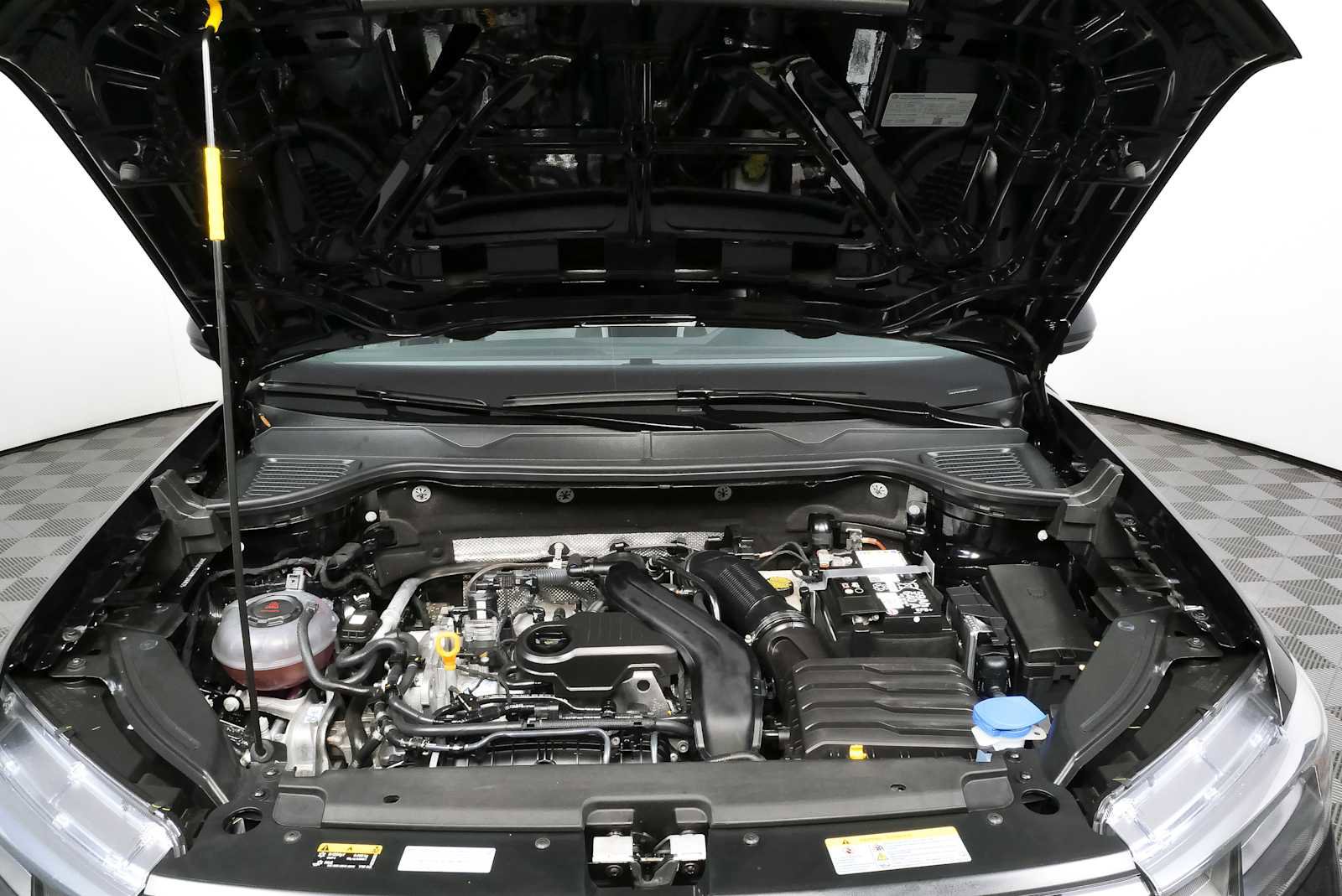 Certified 2024 Volkswagen Taos S FWD image 35