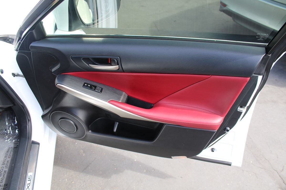 Used 2019 Lexus IS 300 F Sport w/ F Sport Package RWD image 20