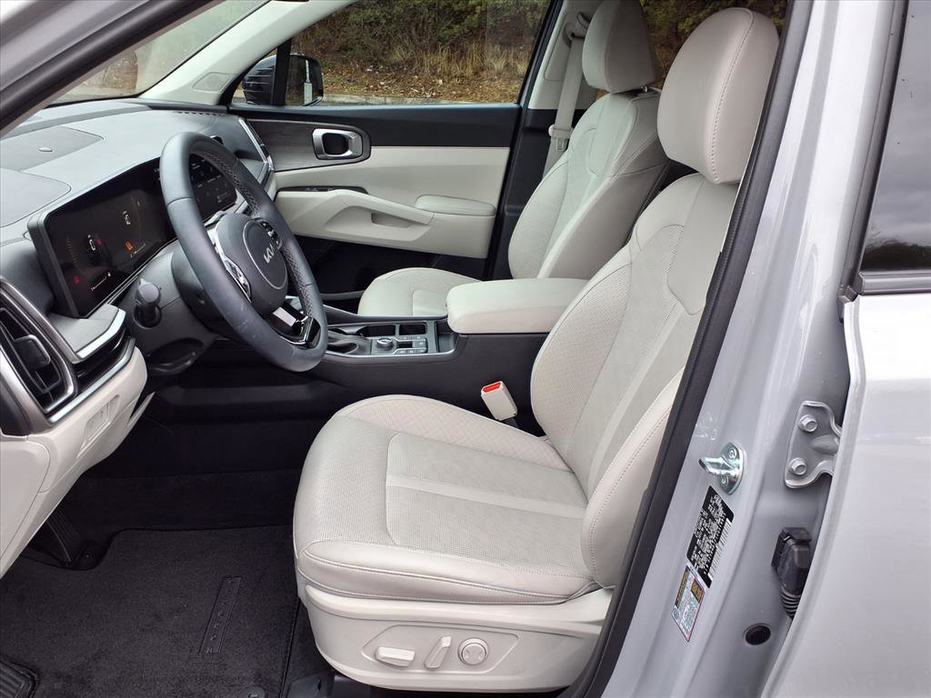 Used 2025 Kia Sorento X-Line EX image 12