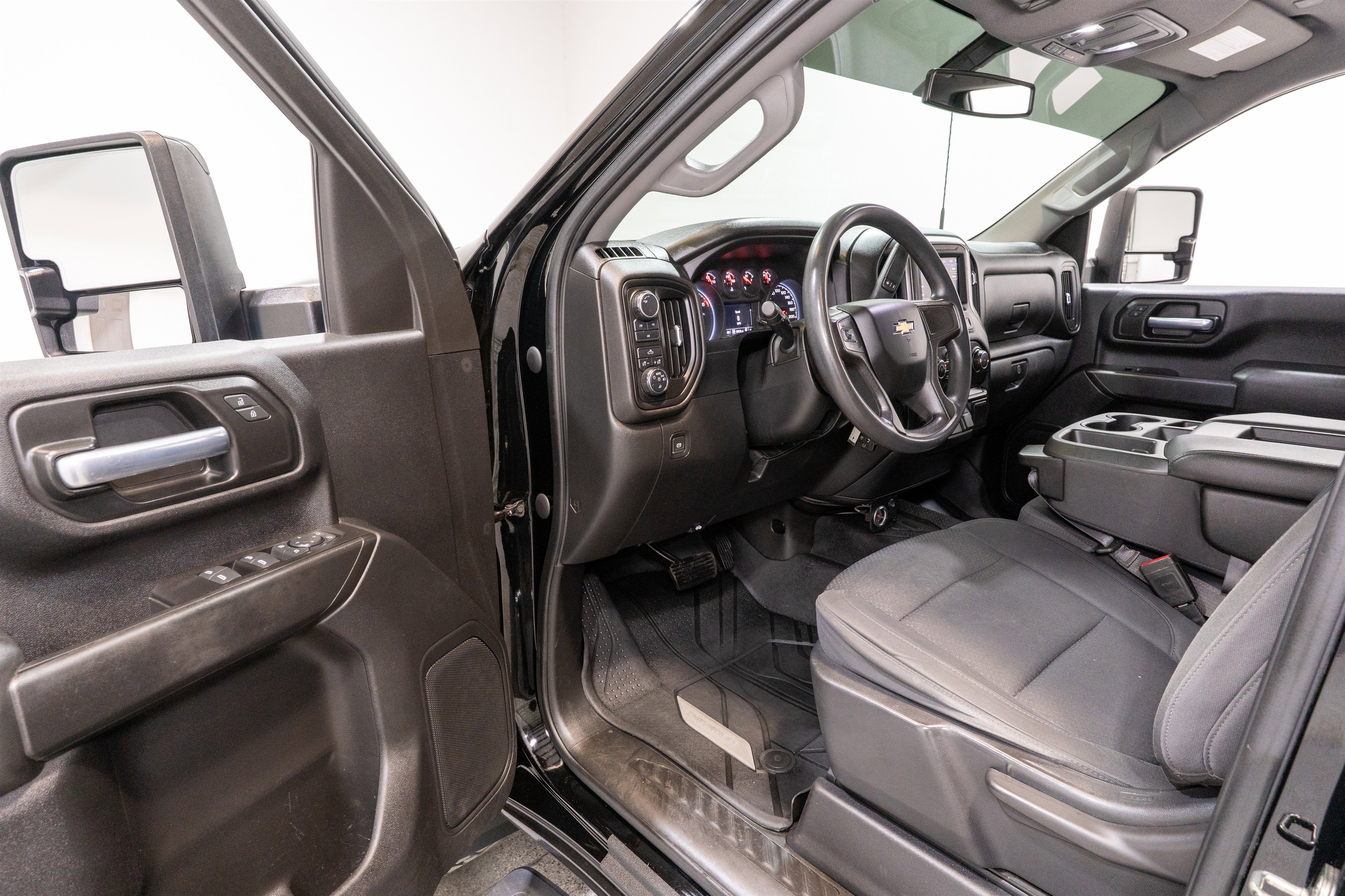 Used 2020 Chevrolet Silverado 2500 Custom w/ Gooseneck/5TH Wheel Package AWD/4WD image 13