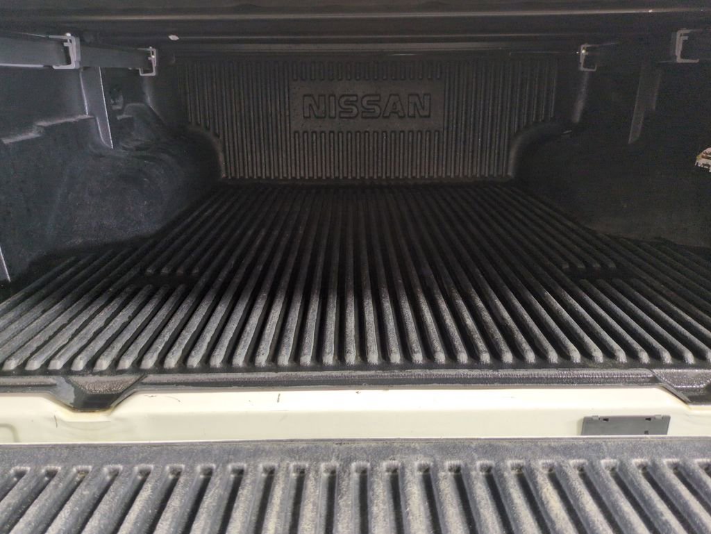 Used 2016 Nissan Frontier SV image 20