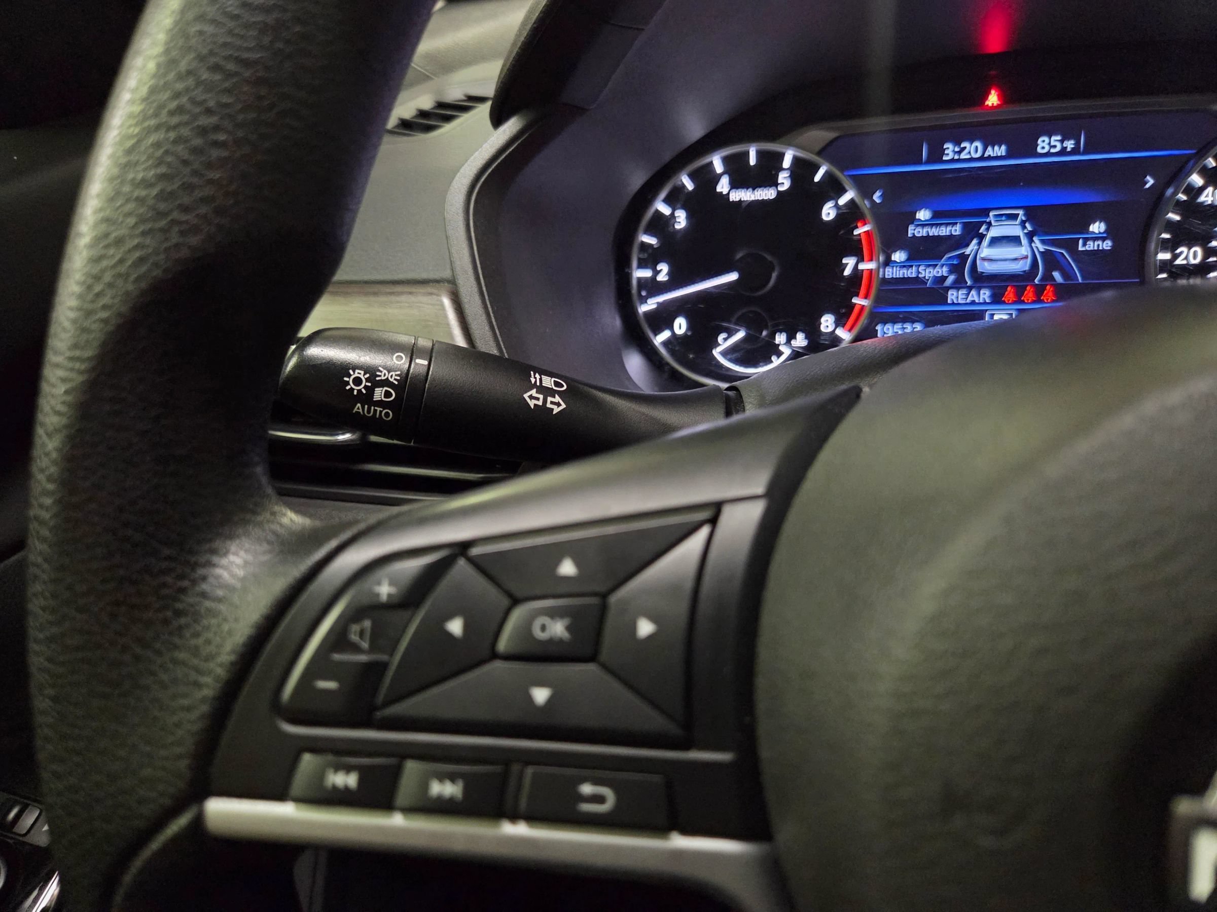 Used 2023 Nissan Altima 2.5 SV FWD image 22