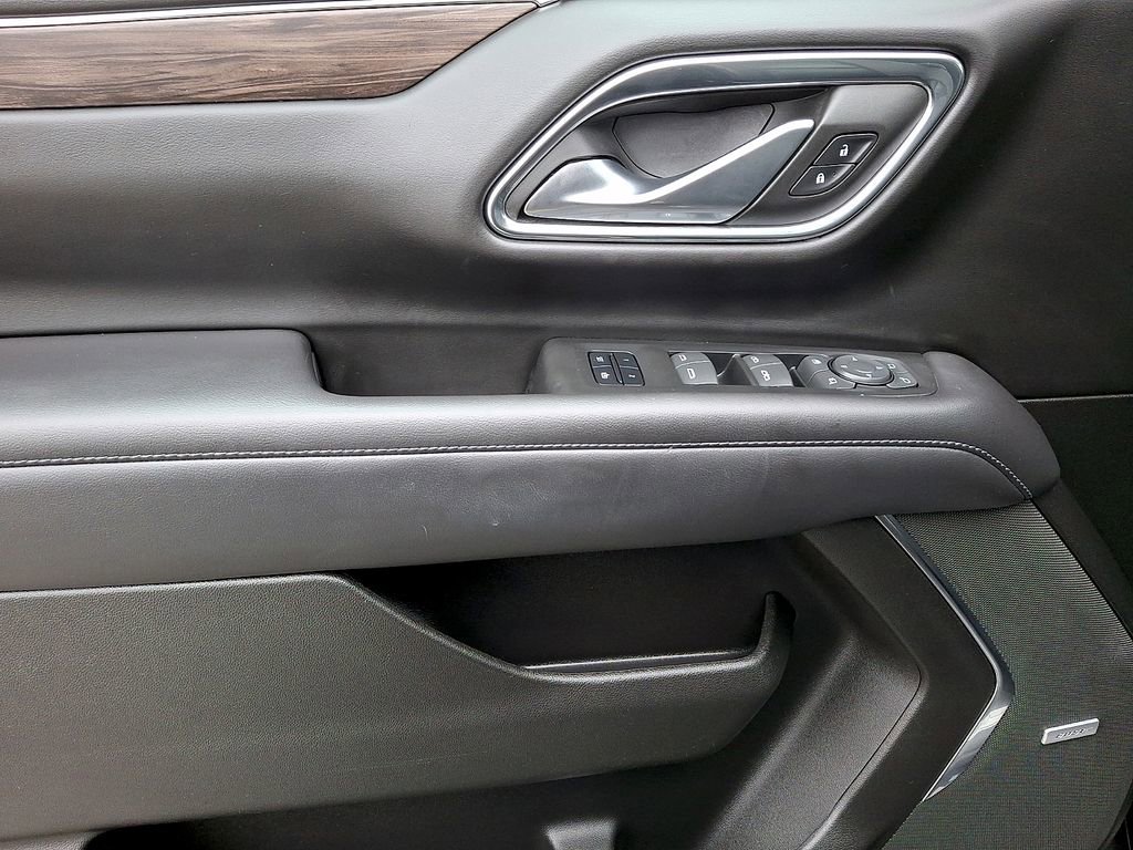 Used 2022 Chevrolet Tahoe LT w/ Luxury Package image 14