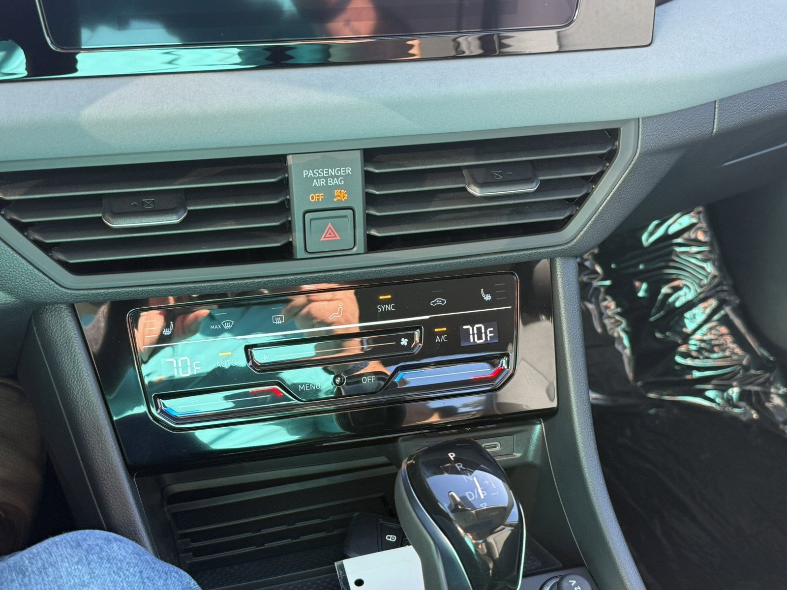 New 2026 Volkswagen Jetta SE image 18